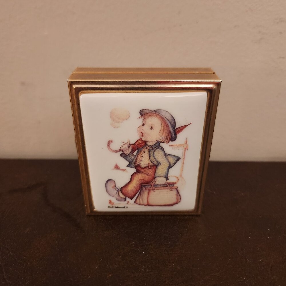 Hummel Trinket Pill Box